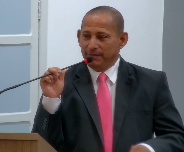 VÍDEO – Pia fica na bronca ao ter requerimento sobre demolição rejeitado; Preta rebate e toma invertida