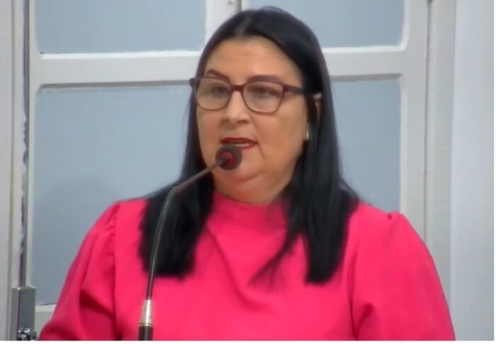 Preta reafirma subserviência a Daniel, mas tenta se desculpar: “Eu não puxo o saco do prefeito”; veja vídeo