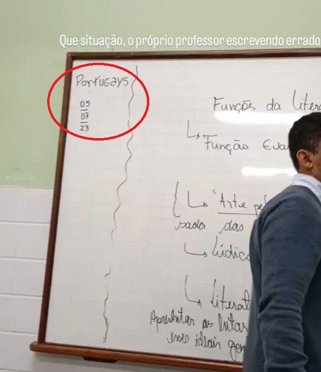 “PORTUGAYS” – Professor é acusado de “fomentar ideologia de gênero com Língua Portuguesa” em sala de aula e causa polêmica em São Mateus
