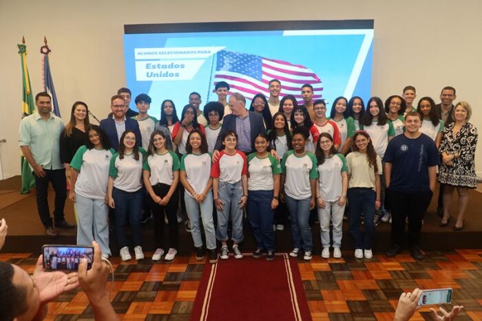 Sedu anuncia destino de alunos do Programa de Intercâmbio Estudantil