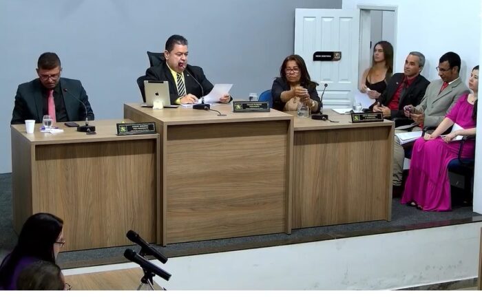Presidente da Câmara de São Mateus confirma surto de diarreia pela má qualidade da água no Distrito de Itauninhas, reduto do vereador Isael, da ‘Festa do Superfaturamento’