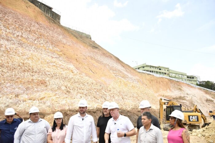 SÃO MATEUS – Após ‘festa’ com Casagrande e Jacqueline, prefeito Daniel destrata mulher negra líder comunitária e revolta moradores do Bairro Porto; “ato de grosseria e insultos” teve diversas testemunhas e ocorreu no Dia da Consciência Negra com início do ativismo sobre violência contra a mulher: “Isso não é um ato de prefeito!”