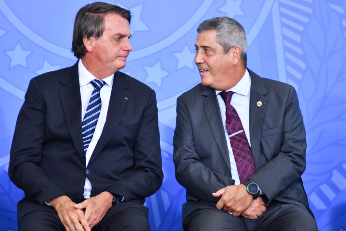 Bolsonaro e militares são alvos da Polícia Federal na Operação Tempus Veritatis