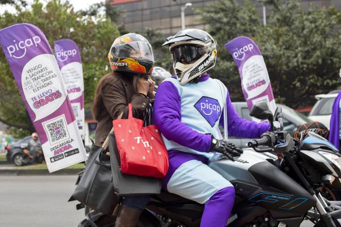 Governo prevê nova negociação sobre direitos para motociclistas de aplicativo