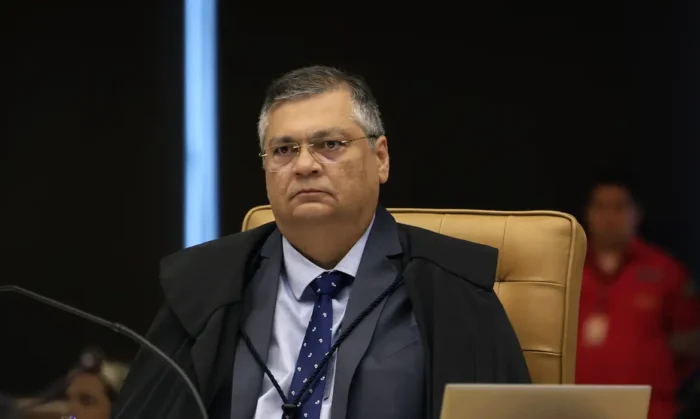Dino suspende pagamento de emendas impositivas ao Orçamento da União