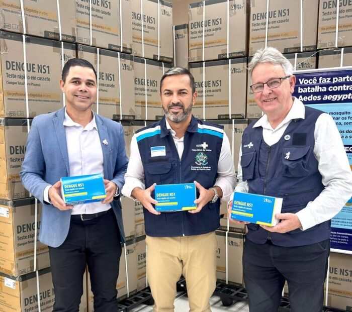ES recebe quase 270 mil testes rápidos de dengue e organiza distribuição aos municípios