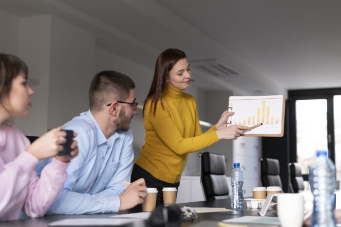 Tendências de investimento em 2025: Especialista explica como escolher, expandir e ter sucesso