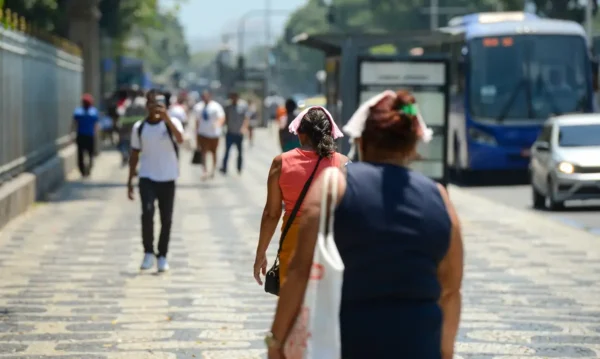 Meteorologia prevê onda de calor e temperaturas acima da média no país
