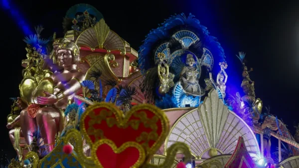 Rosas de Ouro é a grande campeã do Carnaval de São Paulo em 2025