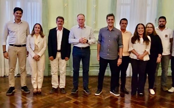 Prefeito José Luiz Mendes garante obras estruturantes para Ecoporanga depois de encontro com Casagrande e Ricardo