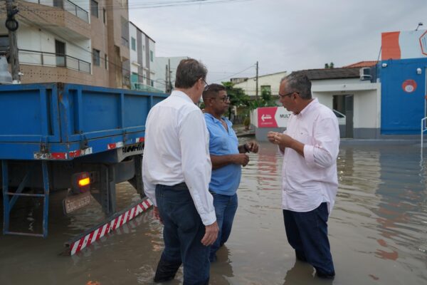 Guriri em situação de emergência; decreto inédito autoriza ações coordenadas da Prefeitura de São Mateus para combater efeitos dos alagamentos