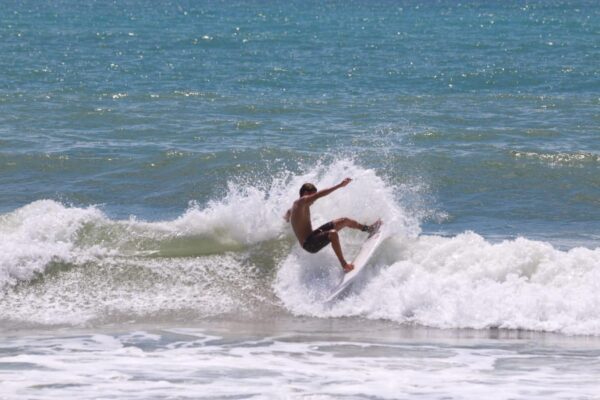 Circuito Mateense de Surf Amador movimenta Guriri neste fim de semana