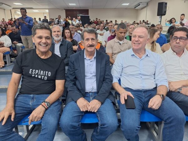Casagrande e Ricardo participam com Zé Luiz de audiência pública do Orçamento Estadual 2026 em Ecoporanga