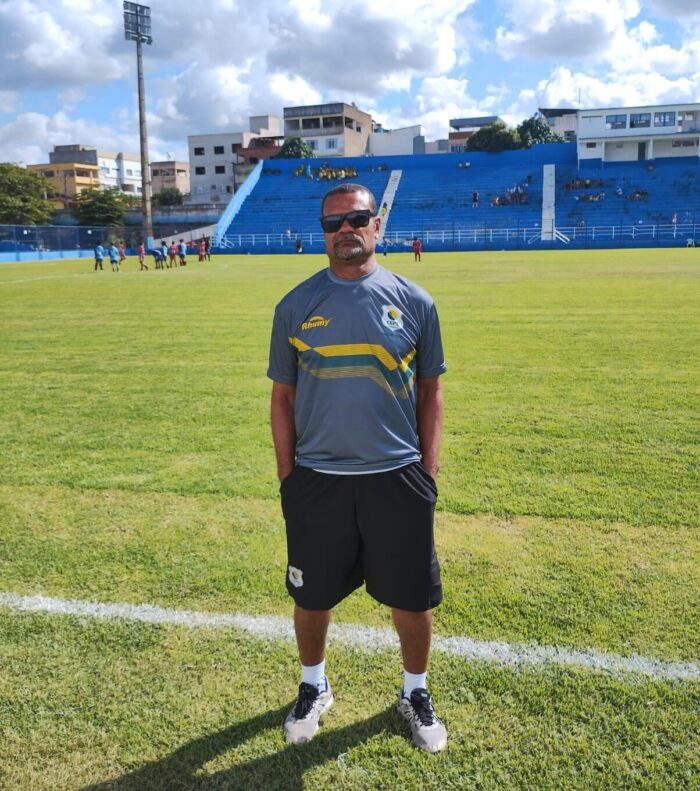 ONDE ANDA? – Marcos Soares, meio-campo do São Mateus nos anos 1990: “Alegria e decepção são comuns no futebol, mas a família sempre foi o pilar”