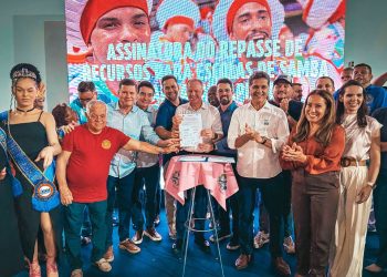 Casagrande e Ricardo anunciam R$ 6,7 milhões para o Carnaval Capixaba e assinam parceria com liga das escolas de samba