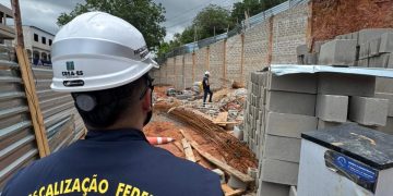 Crea-ES constata divergências técnicas em obra de muro de contenção que desabou em Piúma