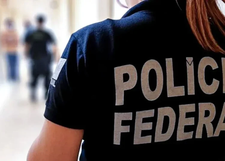 Polícia Federal faz operação contra roubo de computadores da Caixa