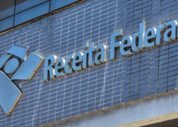 Veja a partir de qual limite a Receita passa a monitorar suas contas bancárias em 2026