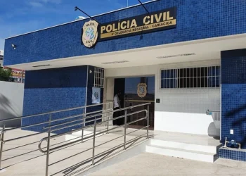 Mulher coloca fogo em casa e agride bebê de 10 meses na Grande Vitória
