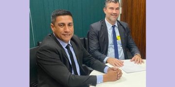 Polícia Federal prende prefeito e ex-prefeito de Pedro Canário por suposto esquema de corrupção